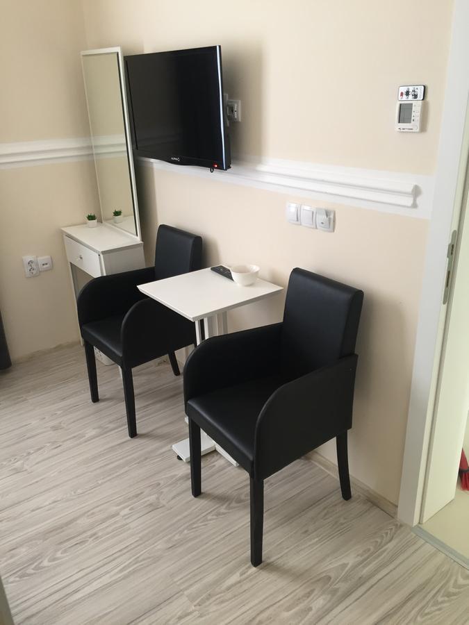Villa Palace Novi Sad Luaran gambar