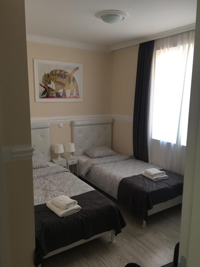 Villa Palace Novi Sad Luaran gambar