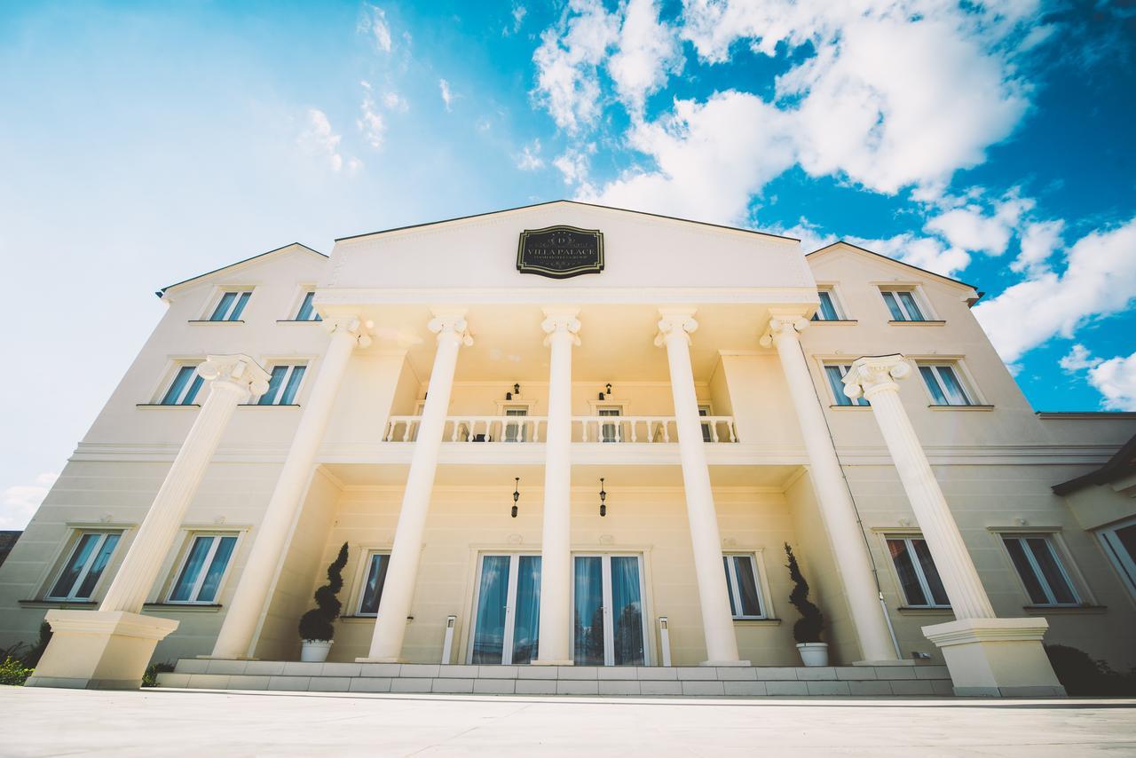 Villa Palace Novi Sad Luaran gambar